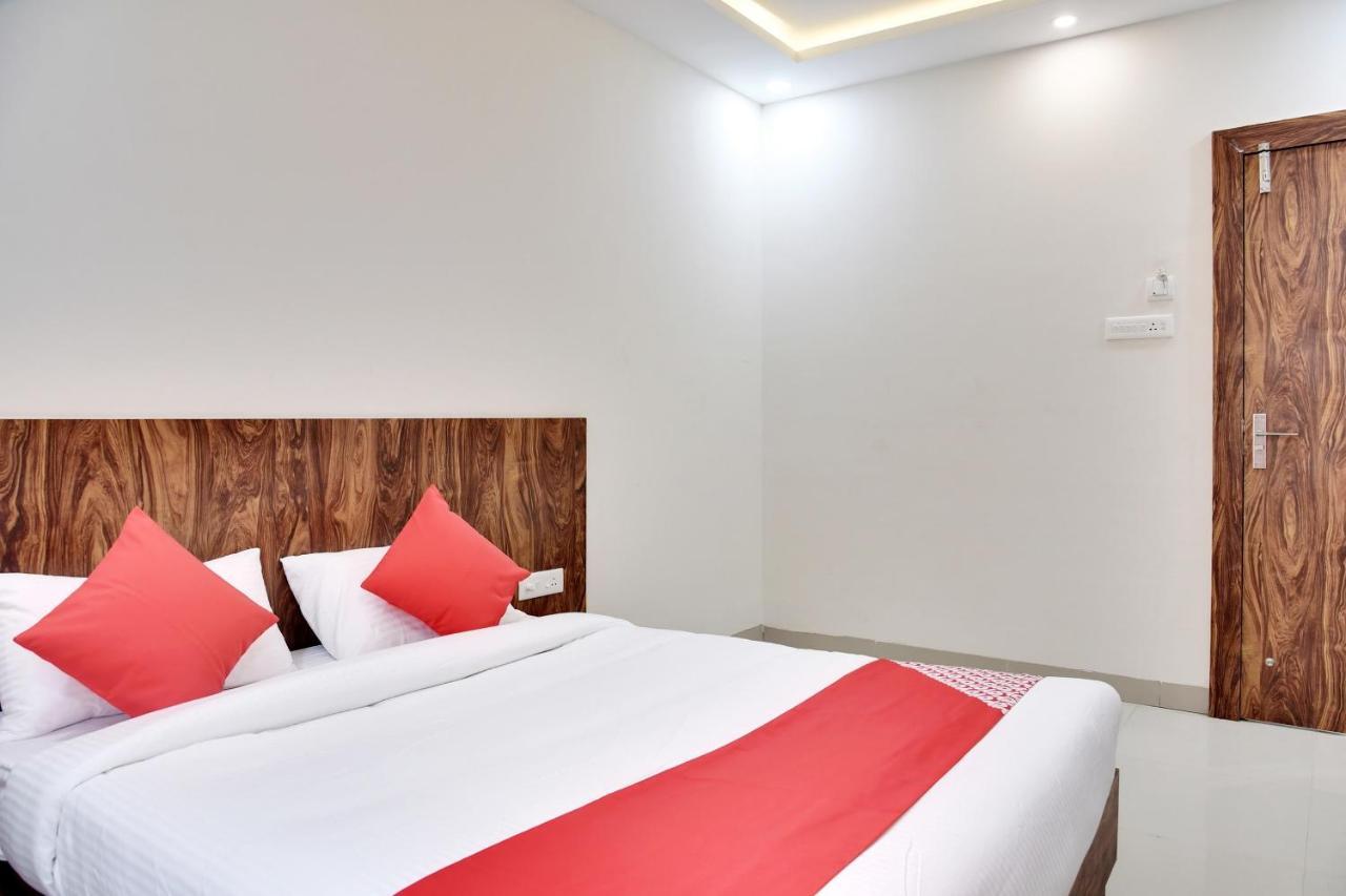 Oyo 40146 Hotel Continental Μποπάλ Εξωτερικό φωτογραφία